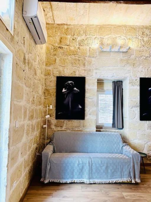Town House 91 Apartment Victoria Bagian luar foto