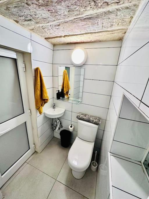 Town House 91 Apartment Victoria Bagian luar foto