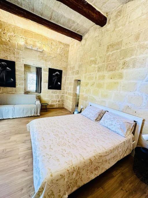 Town House 91 Apartment Victoria Bagian luar foto